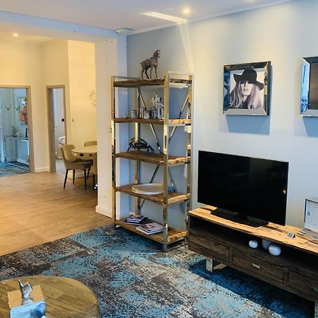 Besotel Mettmann-Schicke Fewo Oder Apartments Naehe Golfplatz Gruiten Und Neandertal Mit Glasfaser Wlan Und Parkplatz-Viele Schlafzimmer Mit Bad En Suite Εξωτερικό φωτογραφία