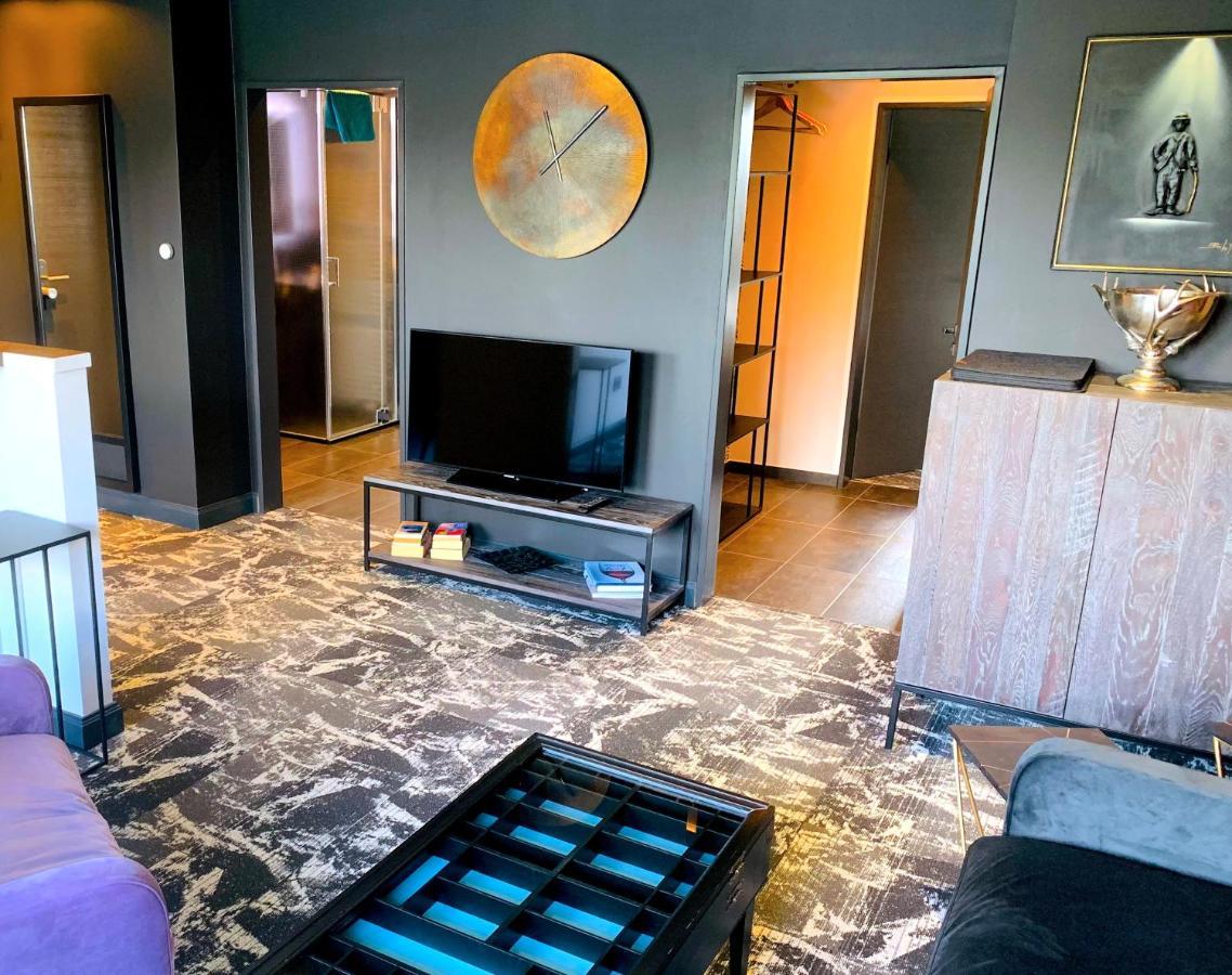Besotel Mettmann-Schicke Fewo Oder Apartments Naehe Golfplatz Gruiten Und Neandertal Mit Glasfaser Wlan Und Parkplatz-Viele Schlafzimmer Mit Bad En Suite Εξωτερικό φωτογραφία