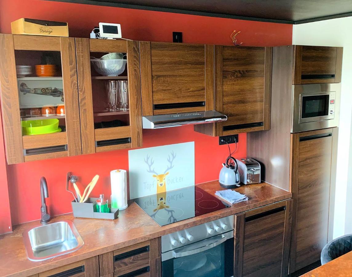 Besotel Mettmann-Schicke Fewo Oder Apartments Naehe Golfplatz Gruiten Und Neandertal Mit Glasfaser Wlan Und Parkplatz-Viele Schlafzimmer Mit Bad En Suite Εξωτερικό φωτογραφία