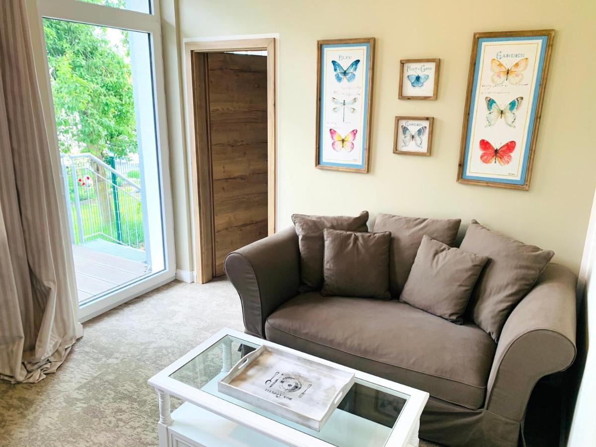 Besotel Mettmann-Schicke Fewo Oder Apartments Naehe Golfplatz Gruiten Und Neandertal Mit Glasfaser Wlan Und Parkplatz-Viele Schlafzimmer Mit Bad En Suite Εξωτερικό φωτογραφία