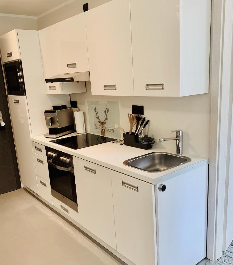 Besotel Mettmann-Schicke Fewo Oder Apartments Naehe Golfplatz Gruiten Und Neandertal Mit Glasfaser Wlan Und Parkplatz-Viele Schlafzimmer Mit Bad En Suite Εξωτερικό φωτογραφία
