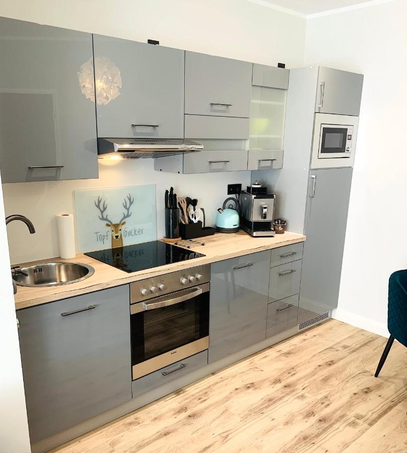 Besotel Mettmann-Schicke Fewo Oder Apartments Naehe Golfplatz Gruiten Und Neandertal Mit Glasfaser Wlan Und Parkplatz-Viele Schlafzimmer Mit Bad En Suite Εξωτερικό φωτογραφία