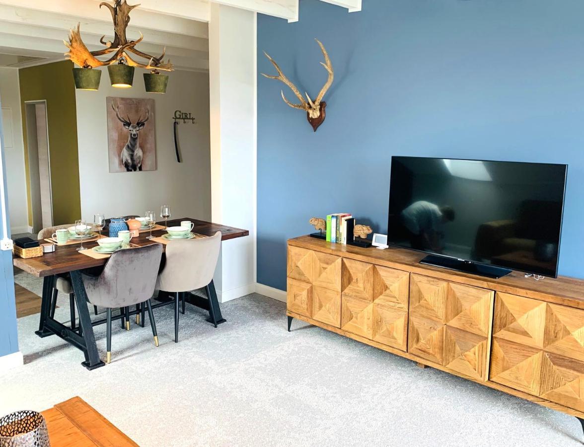 Besotel Mettmann-Schicke Fewo Oder Apartments Naehe Golfplatz Gruiten Und Neandertal Mit Glasfaser Wlan Und Parkplatz-Viele Schlafzimmer Mit Bad En Suite Εξωτερικό φωτογραφία