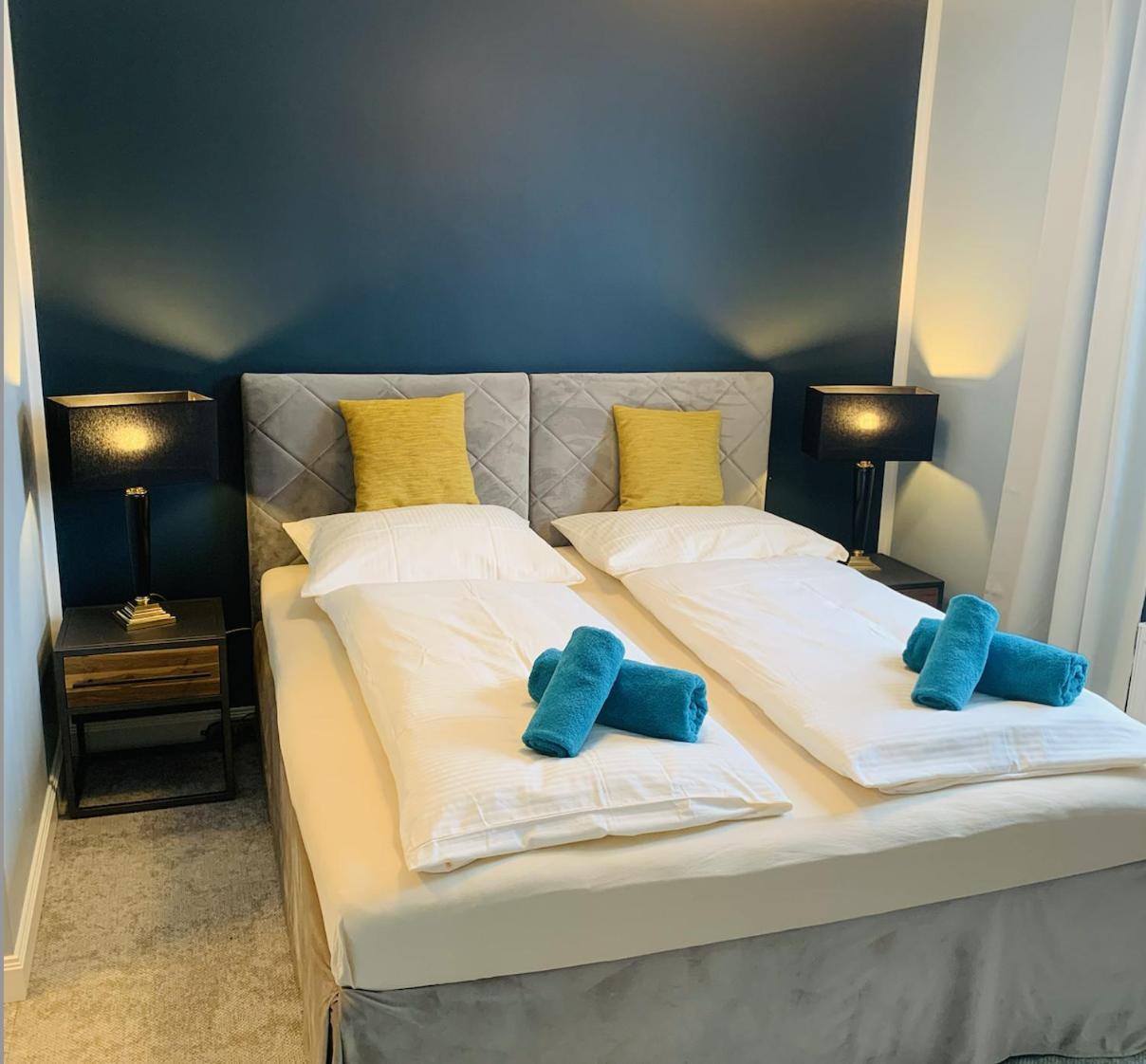 Besotel Mettmann-Schicke Fewo Oder Apartments Naehe Golfplatz Gruiten Und Neandertal Mit Glasfaser Wlan Und Parkplatz-Viele Schlafzimmer Mit Bad En Suite Εξωτερικό φωτογραφία